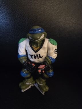 1991 Playmates Toys Teenage Mutant Ninja Turtles Sewer Sports All-Stars Leonardo